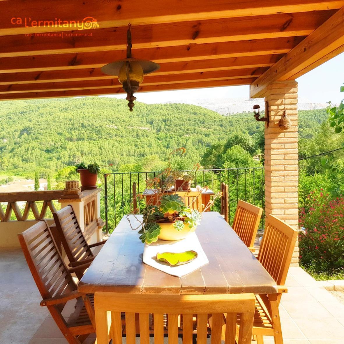 Ca L' Ermitanyo- Casa Torre Blanca Guest House Suria Exterior photo
