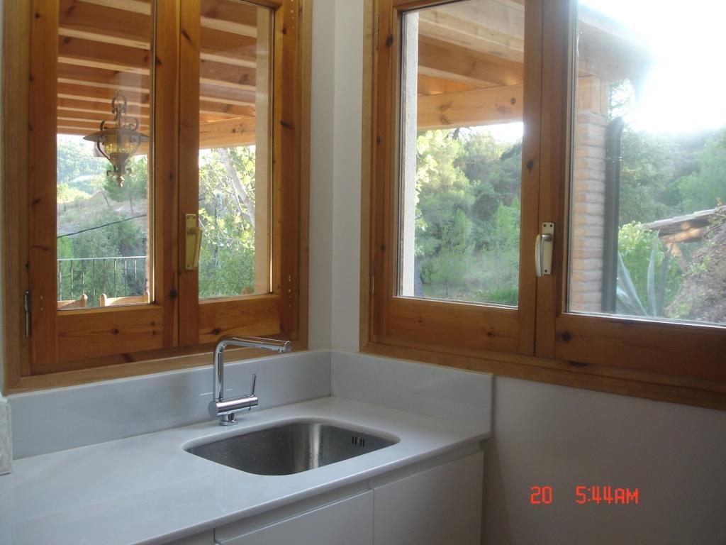 Ca L' Ermitanyo- Casa Torre Blanca Guest House Suria Exterior photo